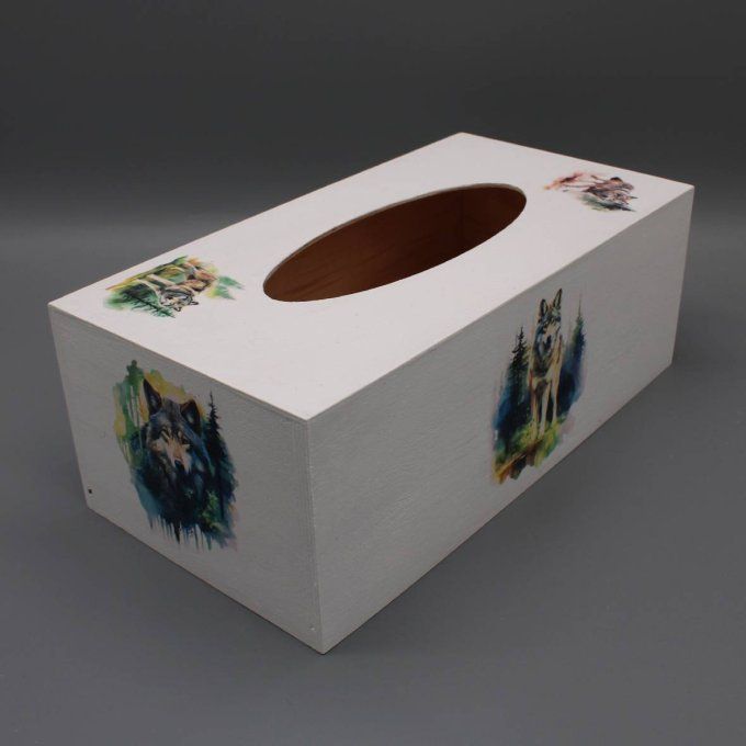 Boîte à mouchoirs décorée de loups et de paysages forestiers – style aquarelle nature