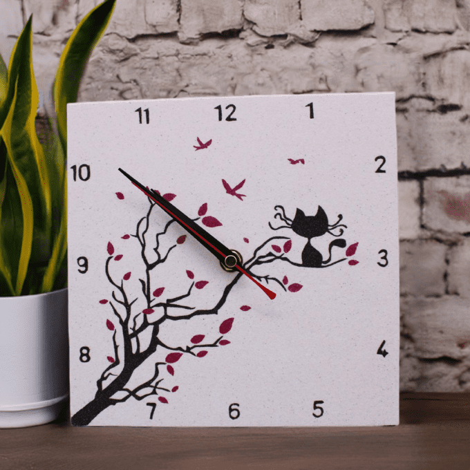 horloge carrée déco chat noir silhouette poétique