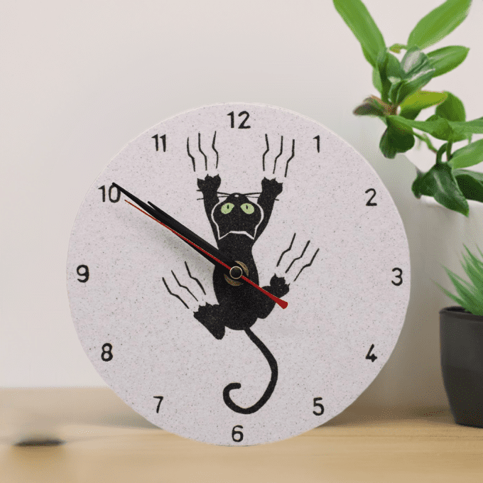 Horloge chat noir en sable, déco artisanale