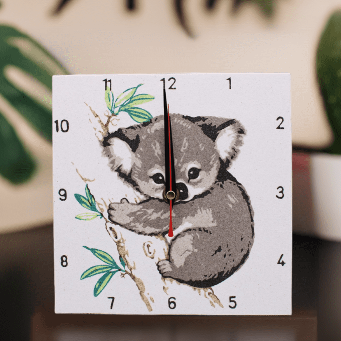 Horloge murale koala mignon sur branche – déco chambre enfant