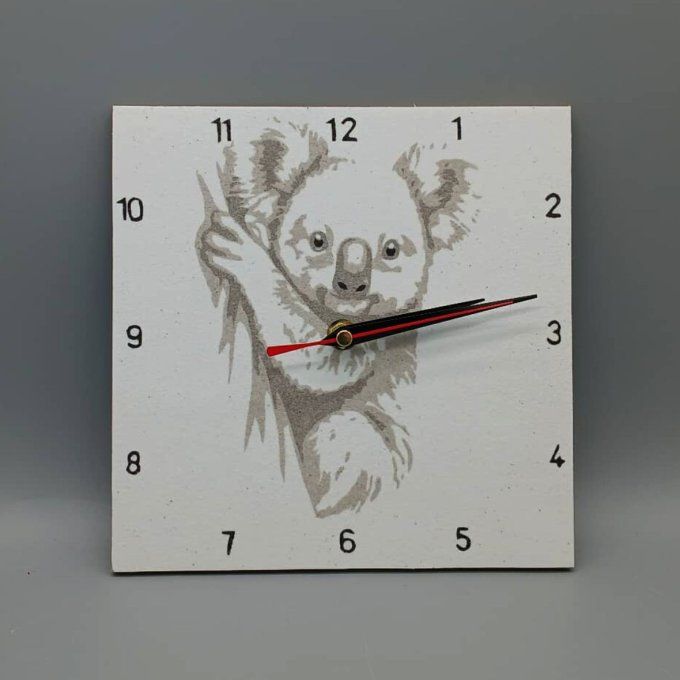 Horloge en sable - Koala attachant