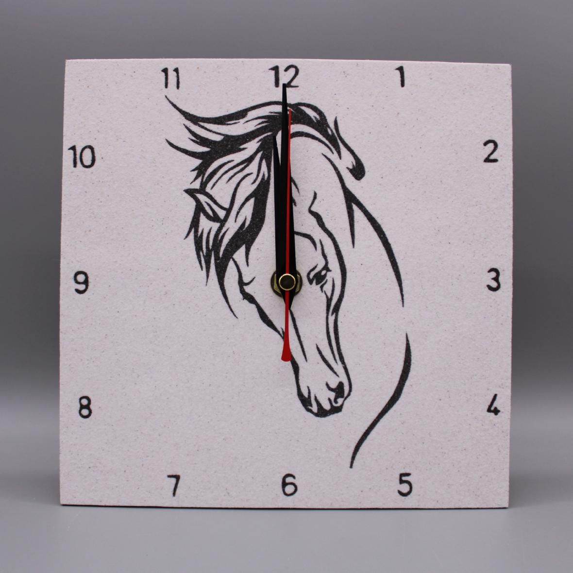 Horloge en sable - Spirit le cheval (2)