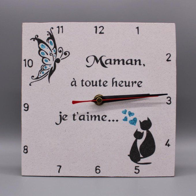 Horloge carrée « Maman à toute heure je t’aime » avec chats, papillon et cœurs pailletés