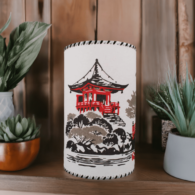 Lampe artisanale décor asiatique – temple rouge japonais