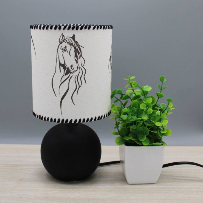Lampe Chevaux pied noir