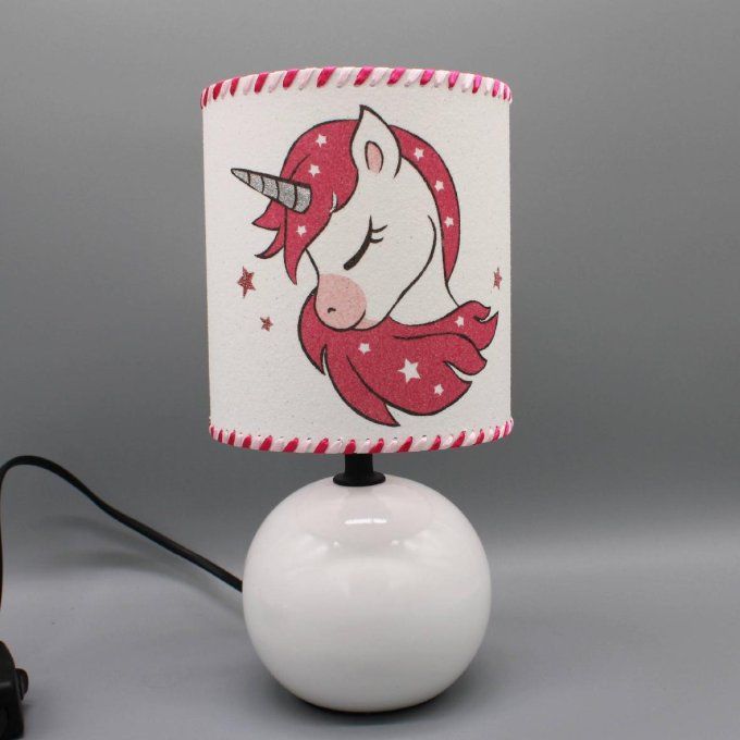 Lampe Douce licorne pied blanc