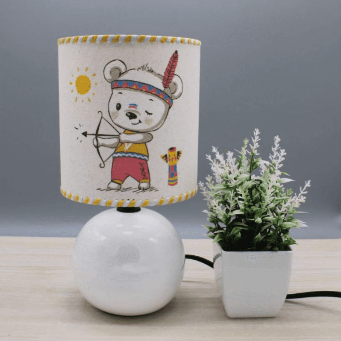 Lampe Petit indien pied blanc dans décor