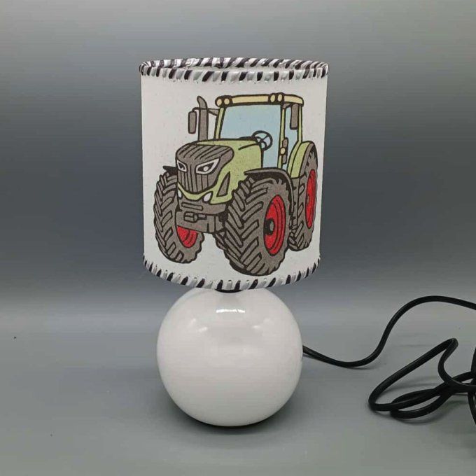 Lampe avec abat-jour en sable - Tracteur Fendt