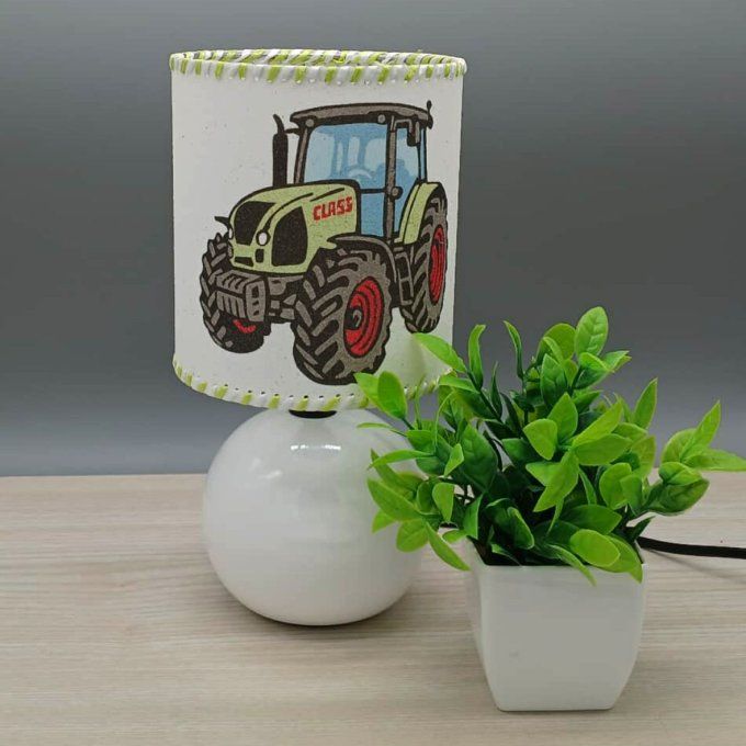 Lampe avec abat-jour en sable - Tracteur claas