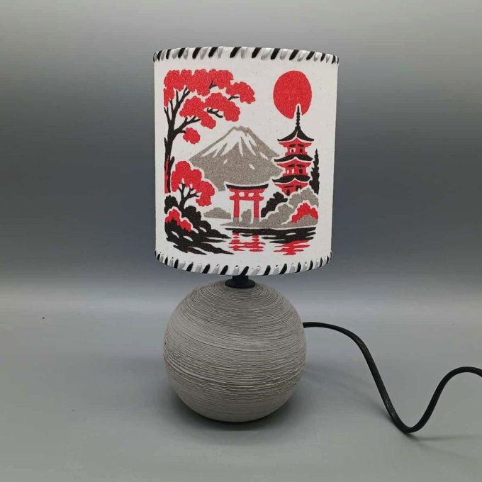 Lampe avec abat-jour en sable - Paysage japonais 