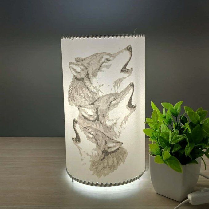 Lampe cylindre en sable - Loups hurlants