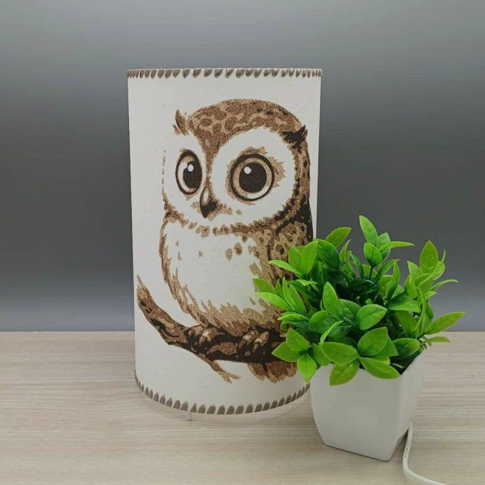 Lampe cylindre en sable - Chouette perchée