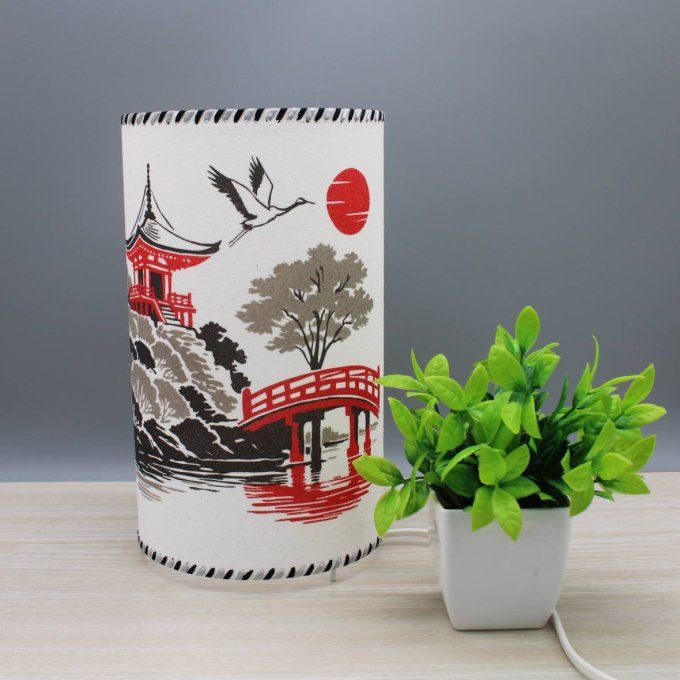 lampe-cylindrique-temple-japonais-dans-décor