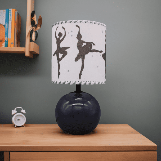 Lampe danseuse noire élégante – déco chambre enfant ou studio de danse