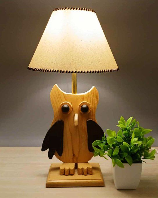 Lampe avec abat-jour en sable - Chouette élégante
