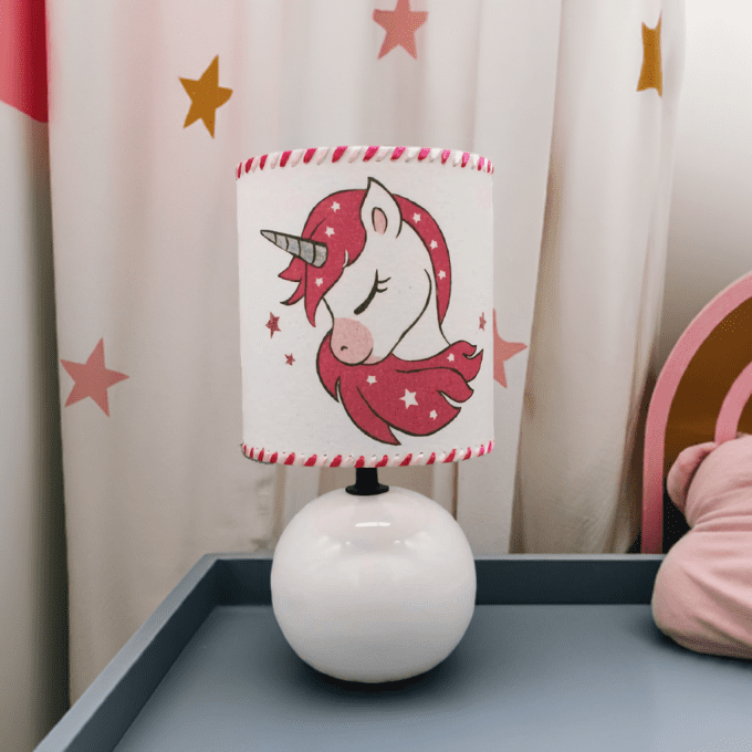Lampe licorne rose pour chambre de fille – abat-jour féerique avec étoiles