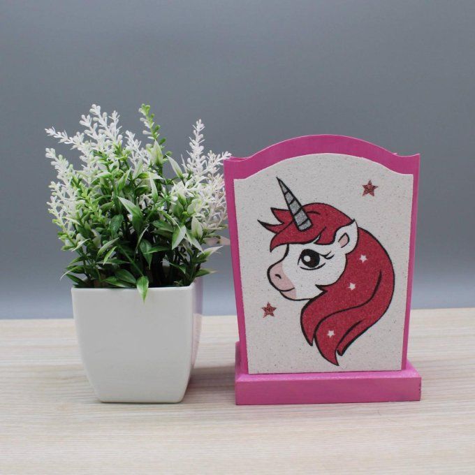 Pot à crayons Licorne en rose nacré avec tableau de sable