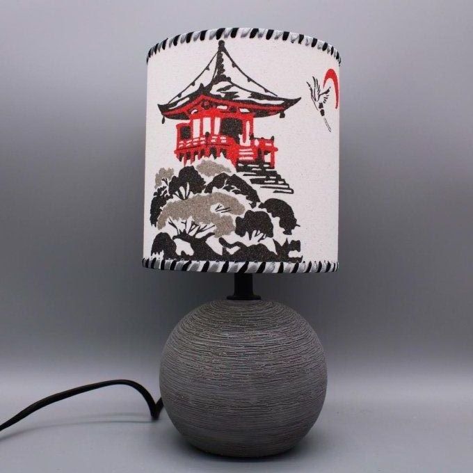 Lampe Temple japonais pied gris